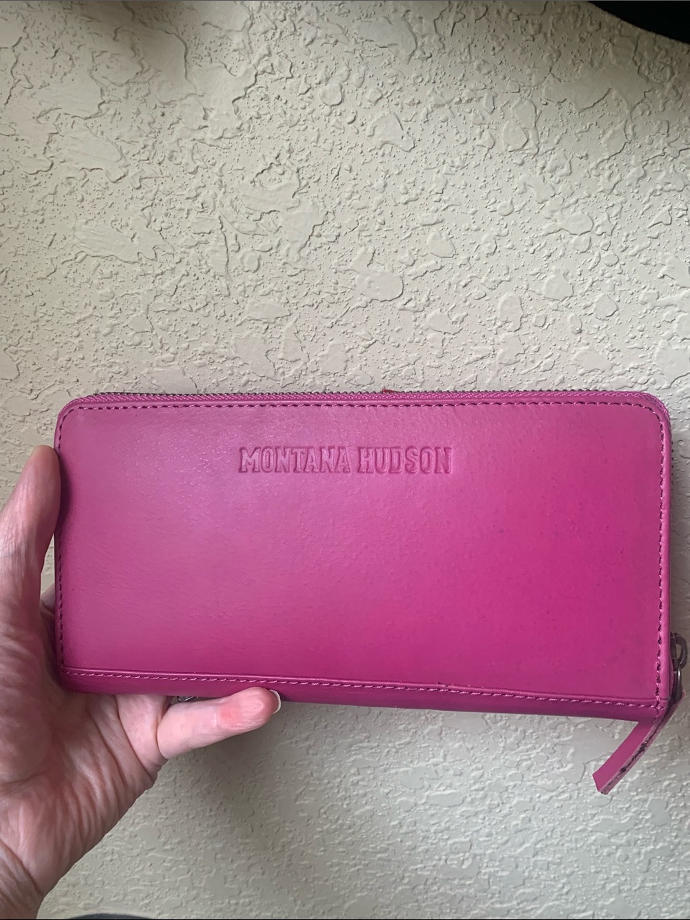 Montana Hudson Women's Leather Zip-Around Wallet in Pink